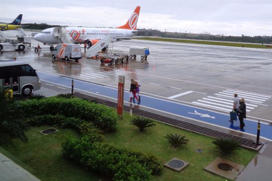 aeroporto-pequeno-mas